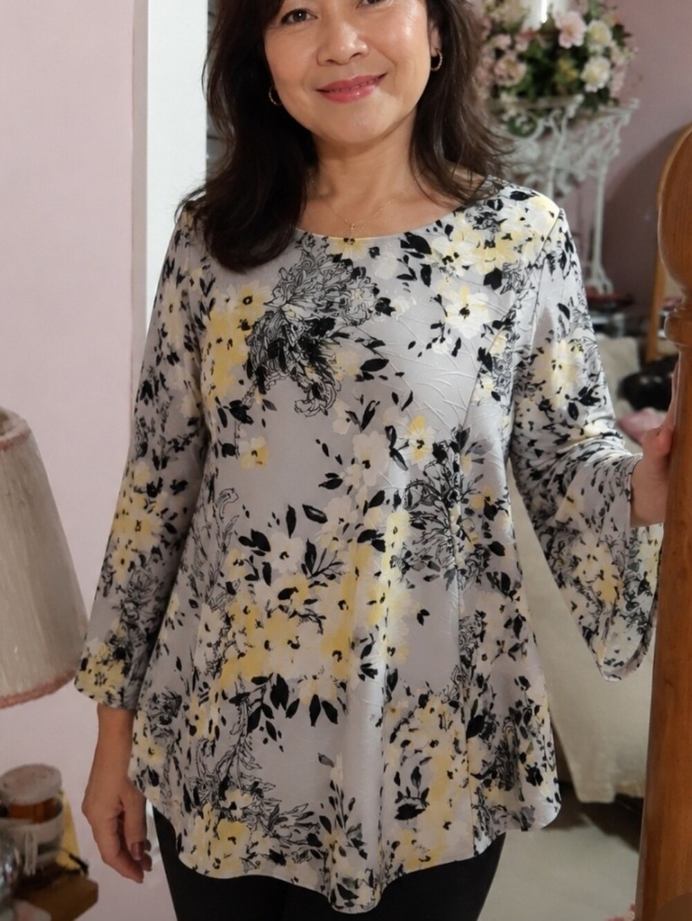 3/$30 Croft & barrow Gray Floral Boatneck Tunic with Yellow Accents